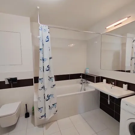 Sag Panorana 2 Castle View Free Parking Free Wi-fi Apartment